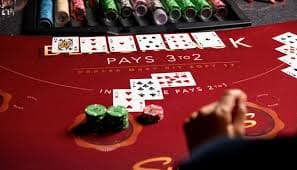 Chat in-game di meja Texas Poker brri4d